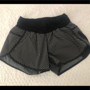 Lululemon shorts black and white polka dot